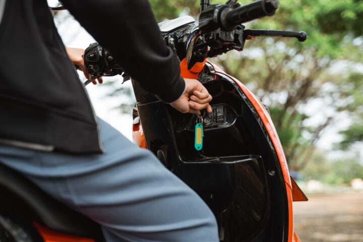 カギ屋さん24時間の事例紹介|千葉市のバイク盗難による錠前交換のトラブルの画像